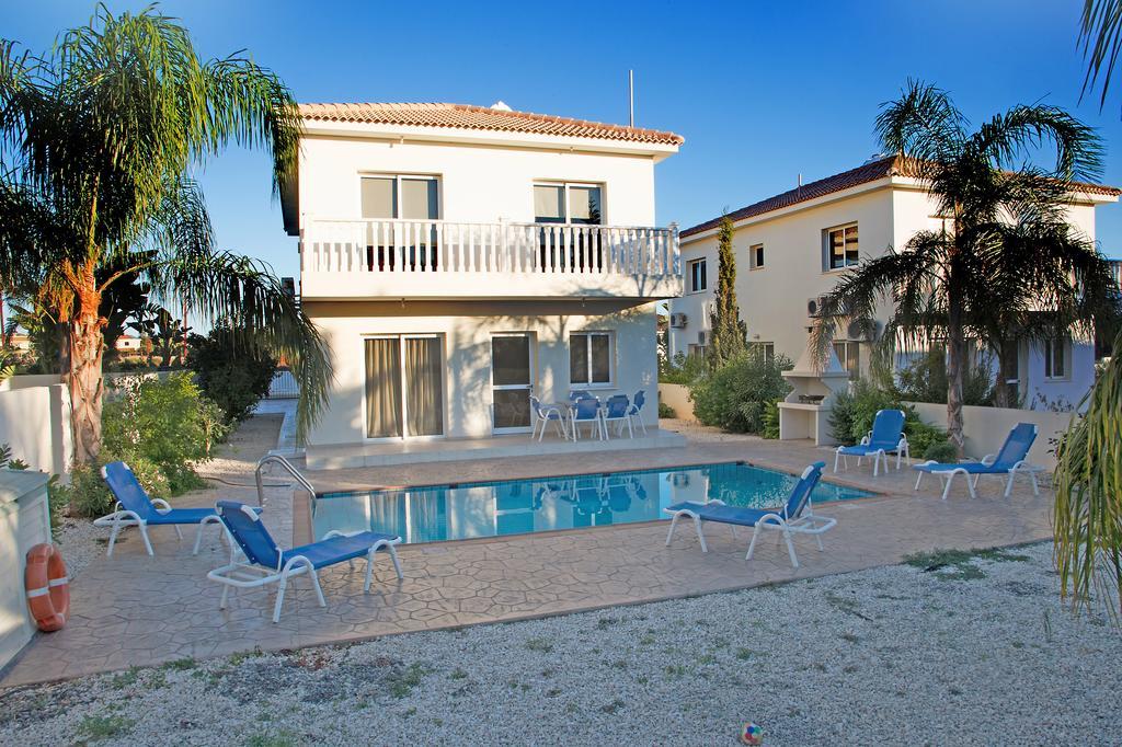 Hara Nissi Beach Villas アヤナパ エクステリア 写真