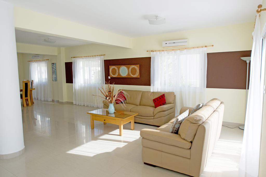 Hara Nissi Beach Villas アヤナパ 部屋 写真